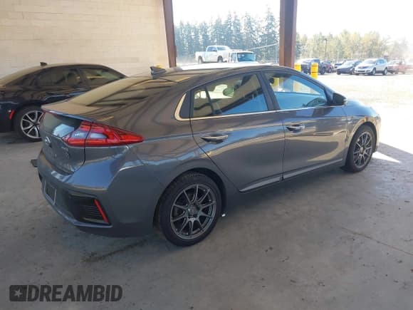 ✅ 2019 Hyundai Ioniq Limited • VIN: KMHC05LC5KU142321 • Lot: 43396082. Listed on IAAI with 111,174 mi. Free auction sales archive from the USA and detailed vehicle history report at DreamBid. Image 4.