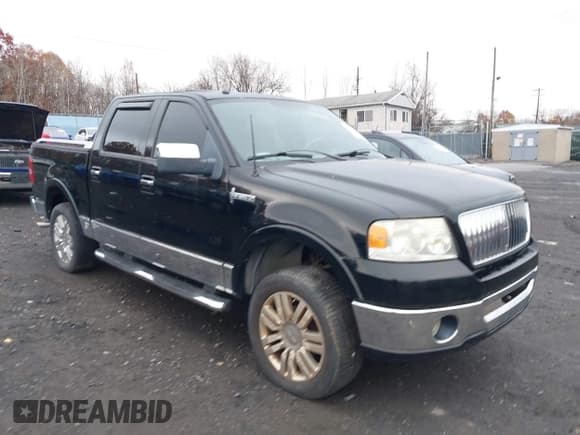 ✅ 2006 Lincoln Mark LT • VIN: 5LTPW18566FJ25283 • Lot: 43668951. Listed on IAAI with 228,940 mi. Free auction sales archive from the USA and detailed vehicle history report at DreamBid. Image 1.