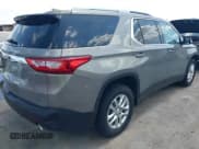 ✅ 2018 Chevrolet Traverse LT Cloth • VIN: 1GNERGKWXJJ266604 • Lot: 42862735. Wystawiony na IAAI z przebiegiem 21 815 mil. Bezpłatny archiwum sprzedaży aukcyjnych z USA i szczegółowy raport historii pojazdu na DreamBid. Zdjęcie 4.