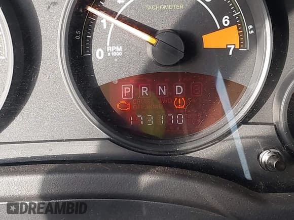 ✅ 2015 Jeep Patriot Altitude • VIN: 1C4NJRBB4FD347192 • Lot: 43699891. Listed on IAAI with 173,170 mi. Free auction sales archive from the USA and detailed vehicle history report at DreamBid. Image 15.