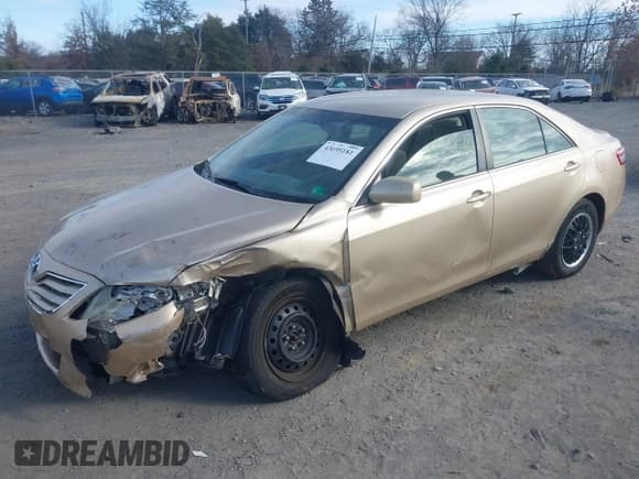 ✅ 2011 Toyota Camry LE • VIN: 4T1BF3EK4BU595350 • Лот: 43695181. Опубликован ранее на IAAI с пробегом 86 954 миль. Бесплатный доступ к архиву аукционных продаж из США и подробный отчёт об истории автомобиля на DreamBid. Изображение 2.