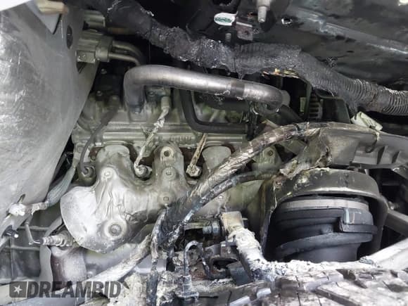 ✅ 2019 Chevrolet Silverado 1500 RST • VIN: 1GCRYEED3KZ363738 • Lot: 42157747. Wystawiony na IAAI z przebiegiem 75 591 mil. Bezpłatny archiwum sprzedaży aukcyjnych z USA i szczegółowy raport historii pojazdu na DreamBid. Zdjęcie 17.