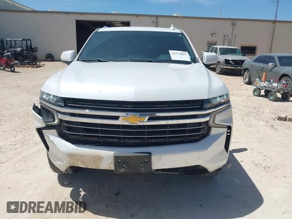 ✅ 2021 Chevrolet Suburban LT • VIN: 1GNSKCKD8MR431554 • Lot: 42774823. Wystawiony na IAAI z przebiegiem 84 653 mil. Bezpłatny archiwum sprzedaży aukcyjnych z USA i szczegółowy raport historii pojazdu na DreamBid. Zdjęcie 12.