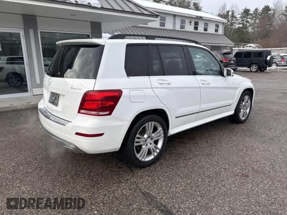 ✅ 2013 Mercedes-Benz GLK 350 • VIN: WDCGG8JB6DG028868 • Лот: 43887845. Опубликован ранее на IAAI с пробегом 156 863 миль. Бесплатный доступ к архиву аукционных продаж из США и подробный отчёт об истории автомобиля на DreamBid. Изображение 4.