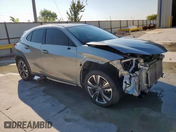 ✅ 2020 Lexus UX 200 • VIN: JTHP3JBH7L2029498 • Lot: 84810715. Wystawiony na Copart z przebiegiem 51 236 mil. Bezpłatny archiwum sprzedaży aukcyjnych z USA i szczegółowy raport historii pojazdu na DreamBid. Zdjęcie 4.