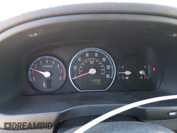 ✅ 2008 Hyundai Santa Fe GLS • VIN: 5NMSG13D18H203449 • Lot: 83313274. Listed on Copart with 197,395 mi. Free auction sales archive from the USA and detailed vehicle history report at DreamBid. Image 9.