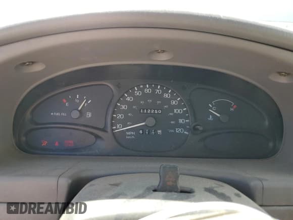 ✅ 1998 Ford Escort SE • VIN: 3FAFP15P5WR230715 • Lot: 58982595. Listed on Copart with 112,250 mi. Free auction sales archive from the USA and detailed vehicle history report at DreamBid. Image 9.