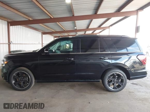 ✅ 2023 Ford Expedition Limited • VIN: 1FMJU2A88PEA28307 • Lot: 42976865. Wystawiony na IAAI z przebiegiem 44 970 mil. Bezpłatny archiwum sprzedaży aukcyjnych z USA i szczegółowy raport historii pojazdu na DreamBid. Zdjęcie 15.