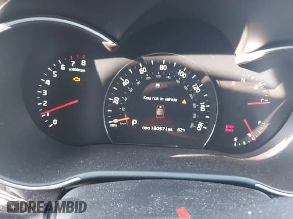 ✅ 2015 Kia Sorento EX • VIN: 5XYKUDA74FG562759 • Lot: 42838149. Wystawiony na IAAI z przebiegiem 180 571 mil. Bezpłatny archiwum sprzedaży aukcyjnych z USA i szczegółowy raport historii pojazdu na DreamBid. Zdjęcie 7.