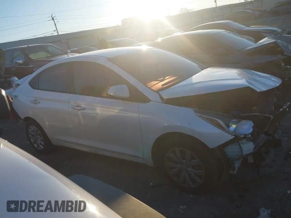 ✅ 2018 Hyundai Accent SE • VIN: 3KPC24A33JE025524 • Лот: 41074654. Опубликован ранее на IAAI с пробегом 132 252 миль. Бесплатный доступ к архиву аукционных продаж из США и подробный отчёт об истории автомобиля на DreamBid. Изображение 13.