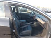 ✅ 2020 Tesla Model 3 Long Range • VIN: 5YJ3E1EB0LF790856 • Lot: 43335611. Wystawiony na IAAI z przebiegiem 140 820 mil. Bezpłatny archiwum sprzedaży aukcyjnych z USA i szczegółowy raport historii pojazdu na DreamBid. Zdjęcie 5.