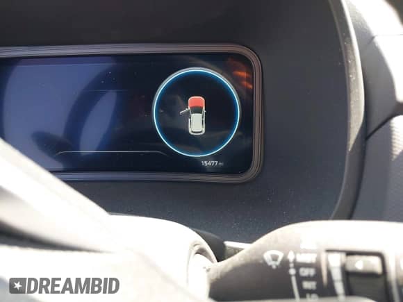 2023 Hyundai Kona SEL z VIN KM8K33AGXPU173553, wystawiony jako IAAI lot #43181383 z przebiegiem 15 477 mil mil oraz . Historia ofert i sprzedaży dostępna na DreamBid. Obrazek 15.