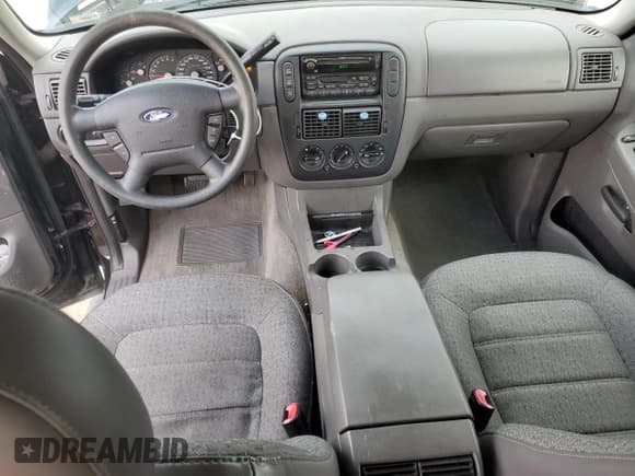 ✅ 2003 Ford Explorer XLS • VIN: 1FMZU72K73ZA27758 • Lot: 62542095. Listed on Copart with 170,196 mi. Free auction sales archive from the USA and detailed vehicle history report at DreamBid. Image 8.