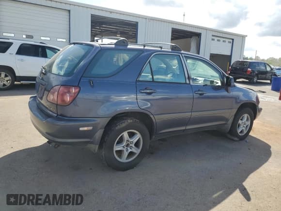 ✅ 1999 Lexus RX 300 • VIN: JT6HF10U1X0006160 • Лот: 85718285. Опубликован ранее на Copart с пробегом 179 305 миль. Бесплатный доступ к архиву аукционных продаж из США и подробный отчёт об истории автомобиля на DreamBid. Изображение 3.