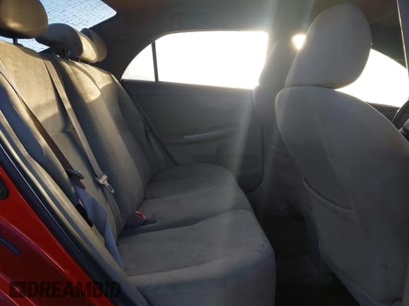 ✅ 2010 Toyota Corolla LE • VIN: 1NXBU4EE5AZ263759 • Lot: 43476390. Listed on IAAI with 301,505 mi. Free auction sales archive from the USA and detailed vehicle history report at DreamBid. Image 8.