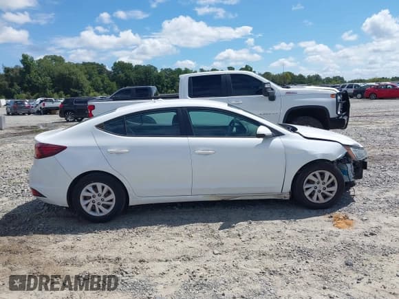 ✅ 2020 Hyundai Elantra SE • VIN: 5NPD74LF8LH541549 • Lot: 43127672. Listed on IAAI with 94,779 mi. Free auction sales archive from the USA and detailed vehicle history report at DreamBid. Image 13.