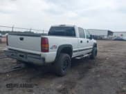 ✅ 2002 Chevrolet Silverado 2500HD LS • VIN: 1GCHK23U52F105561 • Лот: 43228697. Опубликован ранее на IAAI с пробегом 211 202 миль. Бесплатный доступ к архиву аукционных продаж из США и подробный отчёт об истории автомобиля на DreamBid. Изображение 4.