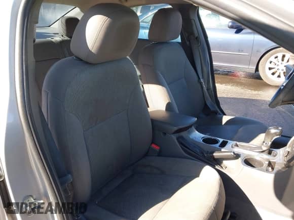 2014 Chevrolet Malibu LS with VIN 1G11A5SLXEF136154, listed as a IAAI auction lot 43455734 with 276,060 mi miles and . Bid and sale history available at DreamBid. Image 5.