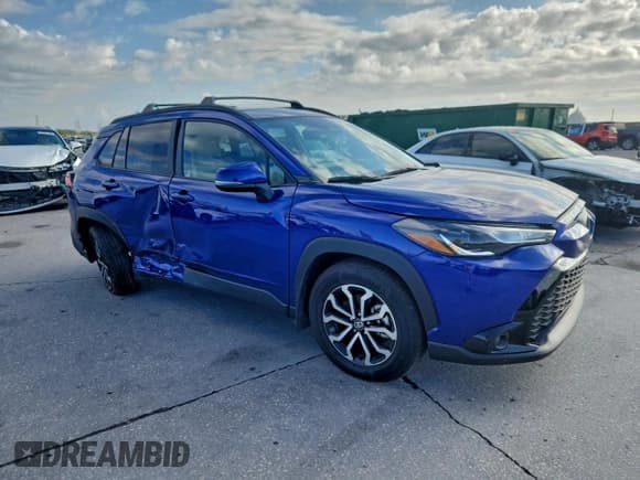 ✅ 2024 Toyota Corolla Cross Hybrid XSE • VIN: 7MUFBABG7RV061334 • Lot: 94145515. Listed on Copart with 4,540 mi. Free auction sales archive from the USA and detailed vehicle history report at DreamBid. Image 4.