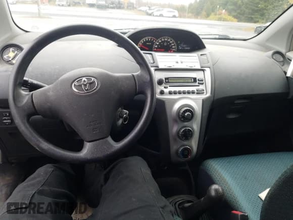 ✅ 2007 Toyota Yaris LE • VIN: JTDKT923575097690 • Lot: 86247665. Wystawiony na Copart z przebiegiem 239 968 mil. Bezpłatny archiwum sprzedaży aukcyjnych z USA i szczegółowy raport historii pojazdu na DreamBid. Zdjęcie 8.