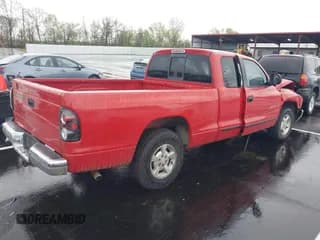 ✅ 1999 Dodge Dakota SLT • VIN: 1B7GL22X3XS155894 • Lot: 41938830. Wystawiony na IAAI z przebiegiem 224 068 mil. Bezpłatny archiwum sprzedaży aukcyjnych z USA i szczegółowy raport historii pojazdu na DreamBid. Zdjęcie 4.