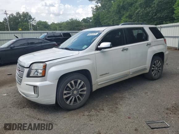 ✅ 2017 GMC Terrain Denali • VIN: 2GKFLRE36H6149352 • Lot: 63761075. Wystawiony na Copart z przebiegiem 123 467 mil. Bezpłatny archiwum sprzedaży aukcyjnych z USA i szczegółowy raport historii pojazdu na DreamBid. Zdjęcie 1.