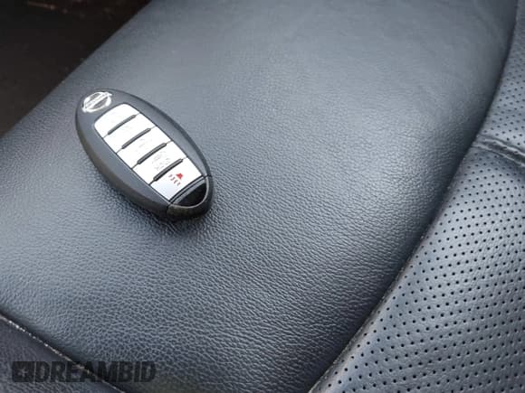 ✅ 2015 Nissan Pathfinder SV • VIN: 5N1AR2MN4FC634202 • Lot: 41642078. Listed on IAAI with 169,815 mi. Free auction sales archive from the USA and detailed vehicle history report at DreamBid. Image 11.