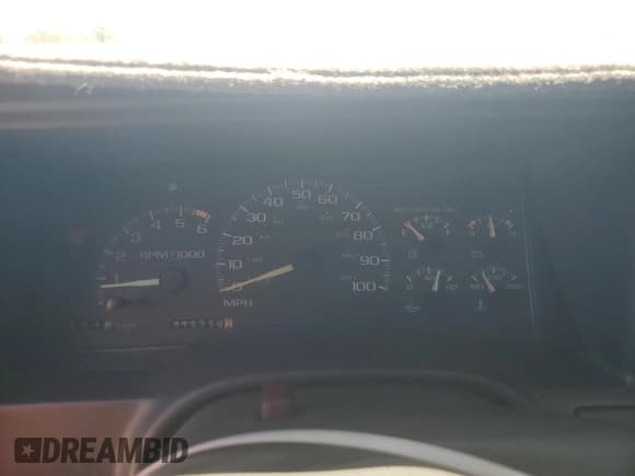✅ 1997 Chevrolet Silverado 1500 • VIN: 1GCEK19M4VE147928 • Lot: 86995605. Listed on Copart with 311,719 mi. Free auction sales archive from the USA and detailed vehicle history report at DreamBid. Image 9.