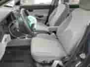 2008 Hyundai Accent GLS z VIN KMHCN46CX8U228482, wystawiony jako Copart lot #79886884 z przebiegiem 174 844 mil mil oraz Szkoda całkowita • Salvage title. Historia ofert i sprzedaży dostępna na DreamBid. Obrazek 7.