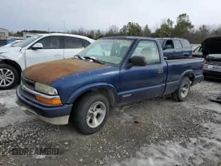 ✅ 1999 Chevrolet S-10 LS • VIN: 1GCCS1440X8167738 • Лот: 38487164. Опубликован ранее на Copart с пробегом Не указан. Бесплатный доступ к архиву аукционных продаж из США и подробный отчёт об истории автомобиля на DreamBid. Изображение 1.