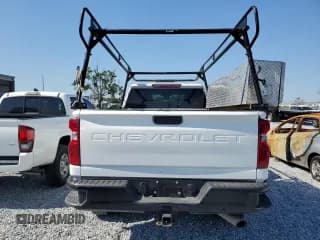 ✅ 2024 Chevrolet Silverado 2500HD Work Truck • VIN: 1GC4WLE74RF260547 • Lot: 62039555. Wystawiony na Copart z przebiegiem 27 338 mil. Bezpłatny archiwum sprzedaży aukcyjnych z USA i szczegółowy raport historii pojazdu na DreamBid. Zdjęcie 6.