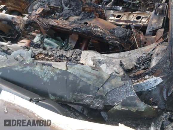 ✅ 2014 Chevrolet Silverado 1500 LT • VIN: 3GCUKREC2EG298203 • Лот: 43440365. Опубликован ранее на IAAI с пробегом Не указан. Бесплатный доступ к архиву аукционных продаж из США и подробный отчёт об истории автомобиля на DreamBid. Изображение 9.