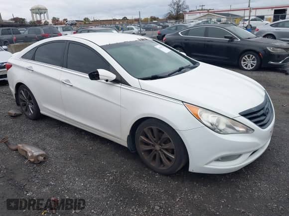 2012 Hyundai Sonata SE с VIN 5NPEC4AC5CH454149, выставлен на аукционе IAAI как лот 43547892 с пробегом 212 583 миль миль и . История ставок и продаж доступна на DreamBid. Изображение 1.
