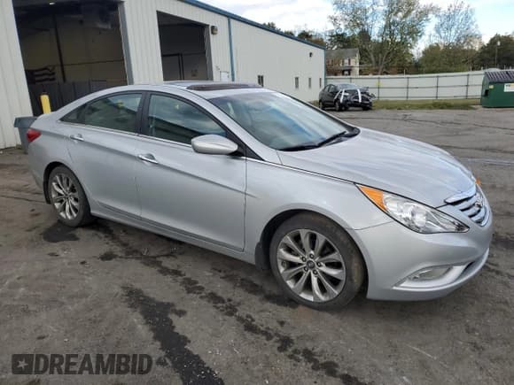 ✅ 2012 Hyundai Sonata Limited • VIN: 5NPEC4AB0CH436472 • Lot: 75809154. Listed on Copart with 68,293 mi. Free auction sales archive from the USA and detailed vehicle history report at DreamBid. Image 4.
