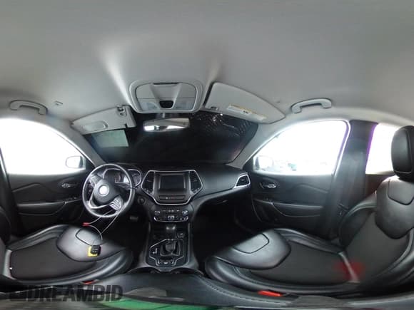 ✅ 2019 Jeep Cherokee Altitude • VIN: 1C4PJLLX9KD416808 • Lot: 41625084. Wystawiony na IAAI z przebiegiem 67 544 mil. Bezpłatny archiwum sprzedaży aukcyjnych z USA i szczegółowy raport historii pojazdu na DreamBid. Zdjęcie 18.