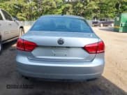 ✅ 2012 Volkswagen Passat S • VIN: 1VWAP7A3XCC020614 • Lot: 42556963. Wystawiony na IAAI z przebiegiem 178 714 mil. Bezpłatny archiwum sprzedaży aukcyjnych z USA i szczegółowy raport historii pojazdu na DreamBid. Zdjęcie 16.