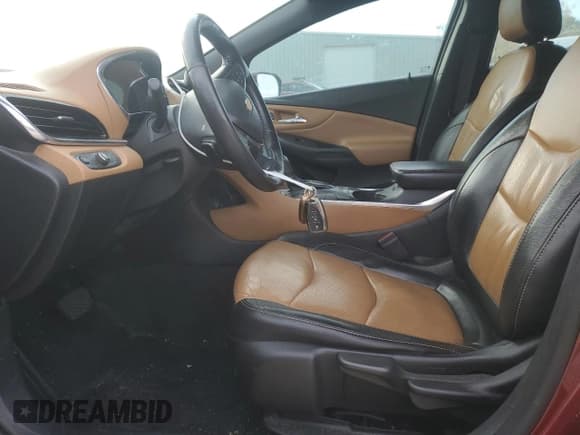 ✅ 2017 Chevrolet Volt Premier • VIN: 1G1RB6S57HU121909 • Lot: 82375984. Wystawiony na Copart z przebiegiem 130 527 mil. Bezpłatny archiwum sprzedaży aukcyjnych z USA i szczegółowy raport historii pojazdu na DreamBid. Zdjęcie 7.