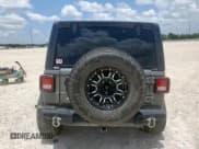 ✅ 2020 Jeep Wrangler Unlimited Freedom • VIN: 1C4HJXDG3LW274780 • Лот: 61870755. Опубликован ранее на Copart с пробегом 62 709 миль. Бесплатный доступ к архиву аукционных продаж из США и подробный отчёт об истории автомобиля на DreamBid. Изображение 6.