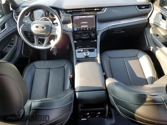 ✅ 2025 Jeep Grand Cherokee Limited • VIN: 1C4RJGBG0SC268717 • Лот: 70773625. Опубликован ранее на Copart с пробегом 1 453 миль. Бесплатный доступ к архиву аукционных продаж из США и подробный отчёт об истории автомобиля на DreamBid. Изображение 8.