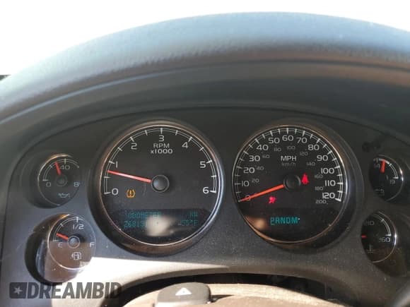 ✅ 2011 GMC Yukon XL Denali • VIN: 1GKS2MEF5BR288429 • Lot: 80687215. Wystawiony na Copart z przebiegiem 268 131 mil. Bezpłatny archiwum sprzedaży aukcyjnych z USA i szczegółowy raport historii pojazdu na DreamBid. Zdjęcie 9.