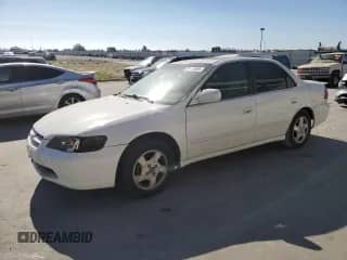 1999 Honda Accord EX с VIN 1HGCG5654XA057381, выставлен на аукционе Copart как лот 68510605 с пробегом 234 668 миль миль и Списание • Salvage title. История ставок и продаж доступна на DreamBid. Изображение 1.