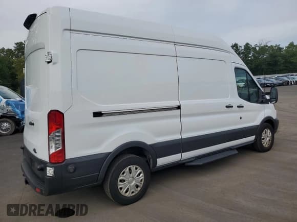 ✅ 2018 Ford Transit • VIN: 1FTBW2XM8JKB38192 • Lot: 71673765. Wystawiony na Copart z przebiegiem 143 494 mil. Bezpłatny archiwum sprzedaży aukcyjnych z USA i szczegółowy raport historii pojazdu na DreamBid. Zdjęcie 3.