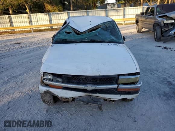 2005 Chevrolet Blazer LS z VIN 1GNDT13X35K120000, wystawiony jako Copart lot #87129694 z przebiegiem Nie podano mil oraz Czysty tytuł • Clean title. Historia ofert i sprzedaży dostępna na DreamBid. Obrazek 5.