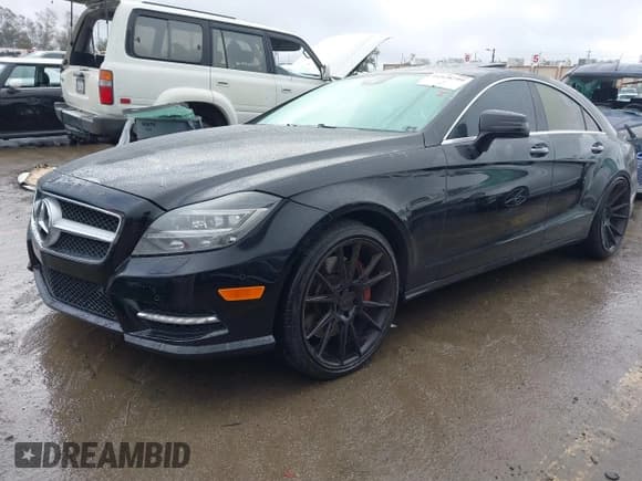✅ 2013 Mercedes-Benz CLS 550 • VIN: WDDLJ7DB9DA085456 • Lot: 41528799. Listed on IAAI with Not provided. Free auction sales archive from the USA and detailed vehicle history report at DreamBid. Image 2.