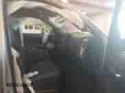 2018 Chevrolet Silverado 1500 LT z VIN 1GCVKREC6JZ298381, wystawiony jako IAAI lot #43383942 z przebiegiem 101 454 mil mil oraz . Historia ofert i sprzedaży dostępna na DreamBid. Obrazek 5.