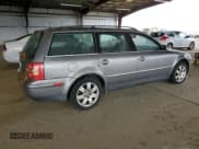 ✅ 2003 Volkswagen Passat GLX • VIN: WVWWH63B13E364504 • Lot: 56071205. Wystawiony na Copart z przebiegiem 203 849 mil. Bezpłatny archiwum sprzedaży aukcyjnych z USA i szczegółowy raport historii pojazdu na DreamBid. Zdjęcie 3.