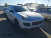✅ 2017 Porsche Cayenne • VIN: WP1AA2A2XHKA82752 • Лот: 43705470. Опубликован ранее на IAAI с пробегом 105 345 миль. Бесплатный доступ к архиву аукционных продаж из США и подробный отчёт об истории автомобиля на DreamBid. Изображение 1.