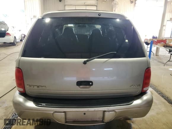 ✅ 2000 Dodge Durango • VIN: 1B4HS28N0YF282316 • Lot: 69830425. Wystawiony na Copart z przebiegiem 240 000 mil. Bezpłatny archiwum sprzedaży aukcyjnych z USA i szczegółowy raport historii pojazdu na DreamBid. Zdjęcie 6.