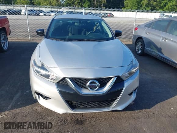 ✅ 2017 Nissan Maxima S • VIN: 1N4AA6AP7HC441530 • Lot: 42808982. Listed on IAAI with 114,831 mi. Free auction sales archive from the USA and detailed vehicle history report at DreamBid. Image 12.