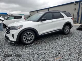 ✅ 2025 Ford Explorer • VIN: 1FMUK7HH8SGA05659 • Lot: 52077855. Listed on Copart with 3,037 mi. Free auction sales archive from the USA and detailed vehicle history report at DreamBid. Image 1.